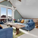 Ferienhaus Raffelbrygga Bud